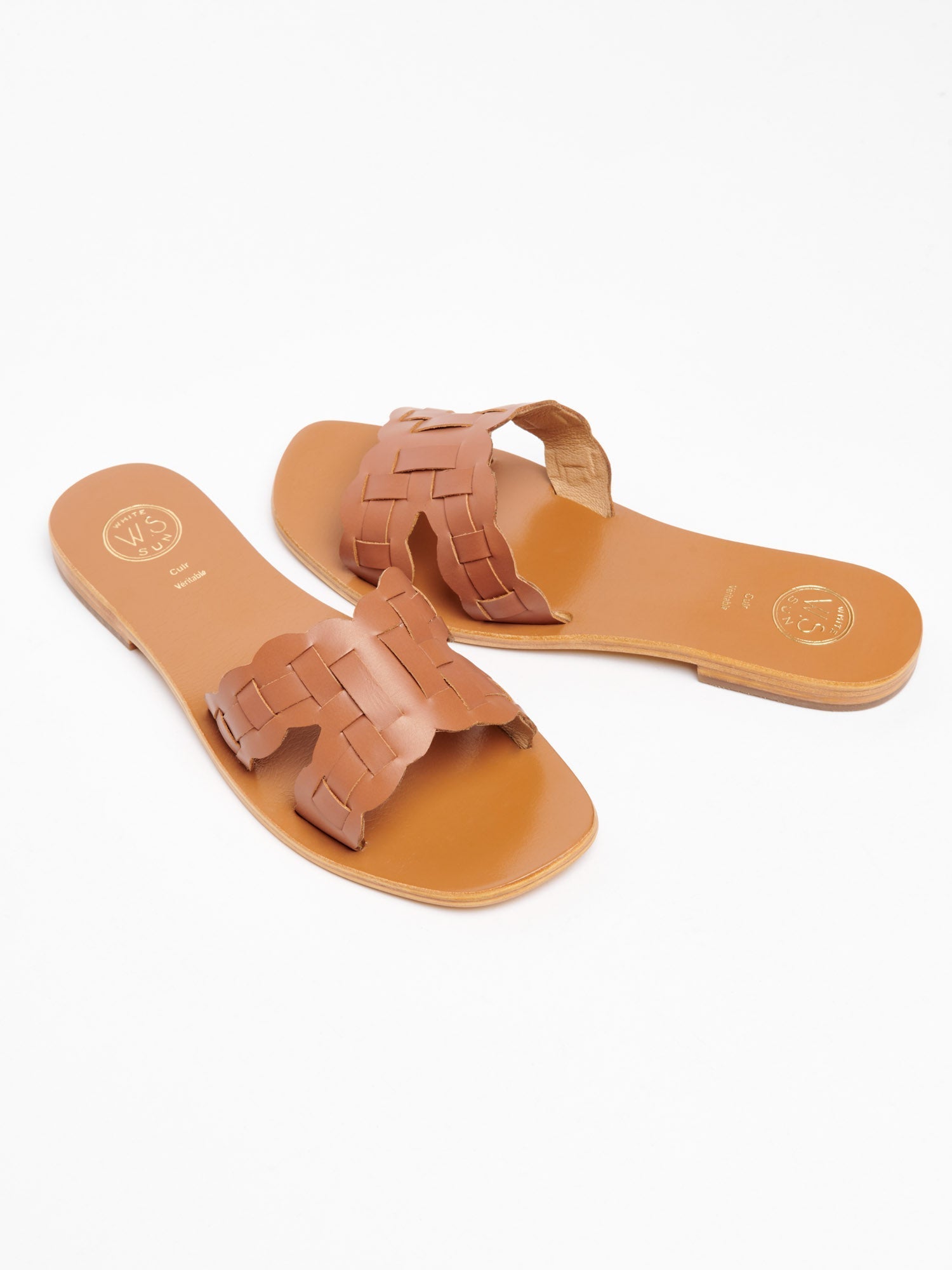 AREZU mules en cuir camel