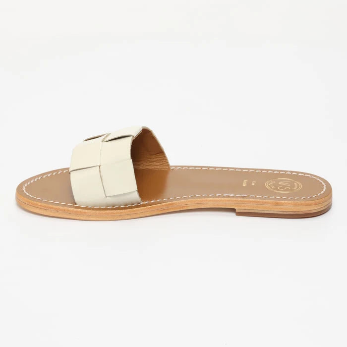 TUCANO mules en cuir ivoire verni