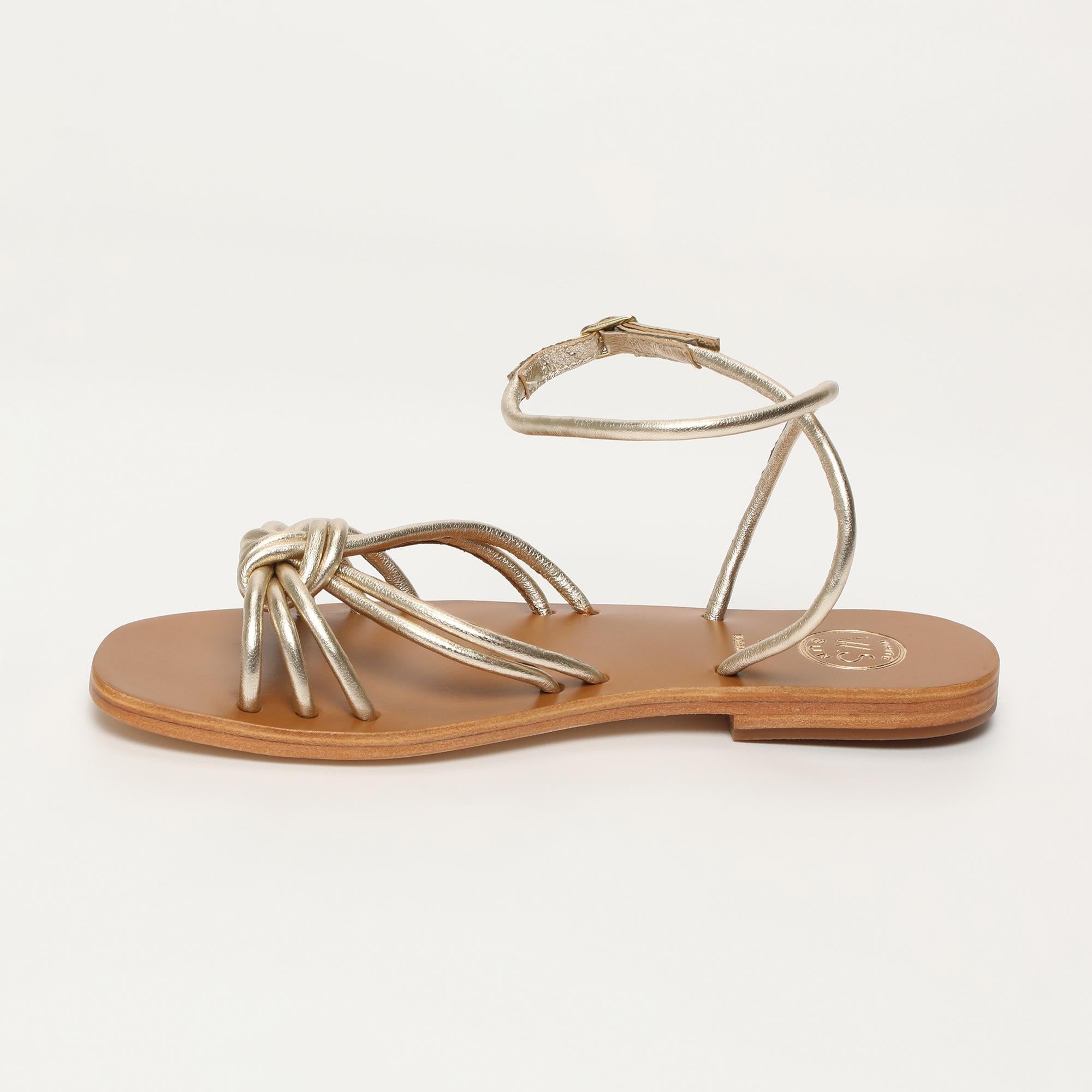 Beena_sandales_en_cuir_platinium-White-Sun-4_4c115754-0059-4756-875f-d1b960f76e74.jpg